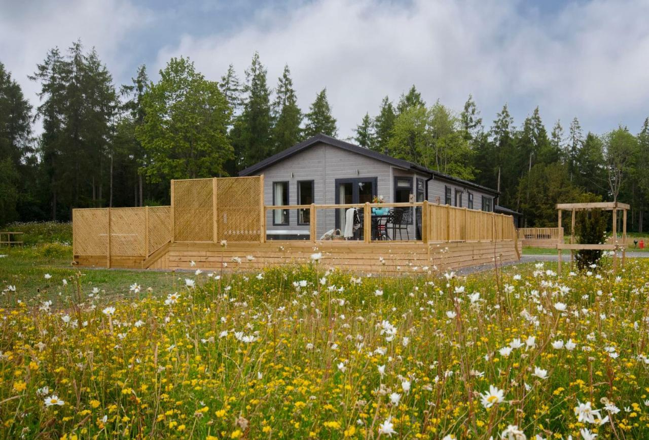 Hollicarrs Holiday Park - Hares Leap Riccall Exterior photo